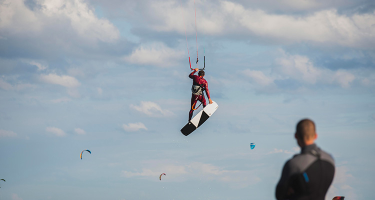 Kitesurfing Hel